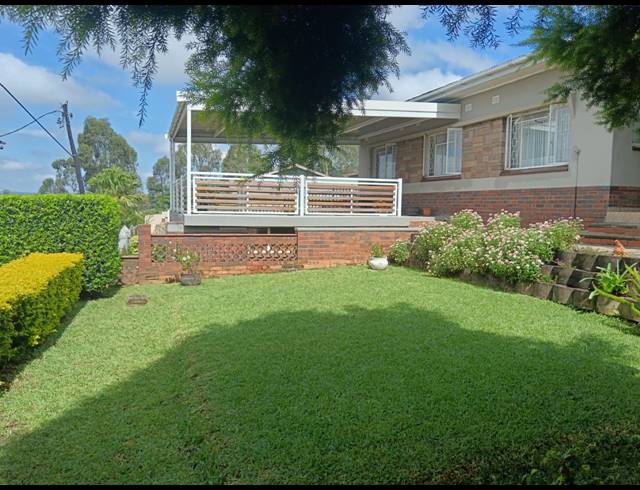 4 BEDROOM HOUSE FOR SALE IN WOODLANDS